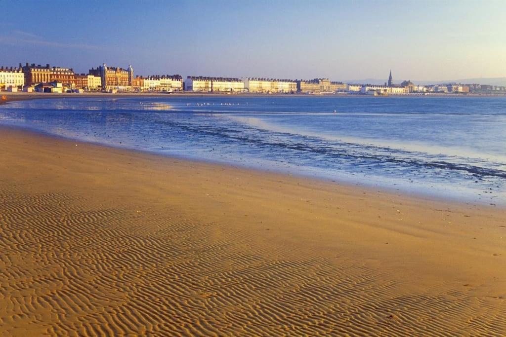 Beautiful 2 Bed Apartment Just Steps To The Beach Weymouth Exterior foto